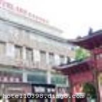 Ī̩168���Ͼ��������꣩�����ڹ��Ҽ�4A���η羰�����Ͼ�������������λ�á����ž��Ƿ��������ϵı����Ʒ�������������������ҵ�֣�����3����֮�ڿɴ�հ԰�����Ϲ�Ժ���������㡣��Χ����վ̨�鲼������λ����Խ����ͨ����������Ī̩168���Ͼ��������꣩ӵ�пͷ�99�䣬����װ���ִ�����ʩ��Լ������ˮ�����ӡ����������Ȼ�����ʩ���ƣ�������ܰ��ס�޻������ܵ��ķ����������е��������֮���������Ƶ꿪ҵʱ��2011��5�£�¥��6�㣬�ͷ�����99�䣨�ף������ÿ� ĵ����,���뿨,���ǿ�,����,̫ƽ��,������ 

