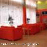 �������������Ƶ���������ʢ·���ɽ·����ڱ��࣬�ڽ����������������ģ��ܱ���ʩ�������ƣ�����ףʥ�º������������м�����ǰ��������ɽɽ�Ų��м���������λ����Խ����ͨʮ�ֱ����� �� �������������Ƶ�Ϊ������õ�׼���Ƶ꣬���и��෿��74�䣬������ʩ��ȫ������װ�޷���Լ�ִ������ҾƵ껹�����Ͳ͡����ѡ����Ρ�ǰ̨������Ʒ���չ񡢲�Ь�����ͣ���ȷ������������и��ӱ�ݣ���ܰ���ʵ�ס�޻����������ܵ��ķ��������������е��������֮���� �����Ƶ꿪ҵʱ��2011��12��01�գ���¥��7�㣬�ͷ�����74�䣨�ף��� ����ܰ��ʾ�� 1���˾Ƶ겻�ܽӴ������ 2���˾Ƶ겻��ˢ������ʩ�����
������ʩ	�������ṩ��ʽ������͡�
�Ƶ��ر���ʾ
�����Ѱ����Ƶ����ѣ��������Ƶ��������á�˰�ռ����˶���Ҫ��ķ��á�
��ͨ���Ƶ����סʱ��Ϊ14��00�����ʱ��Ϊ����12��00������ǰ��ס���Ƴ���꣬�����������һ�����á�