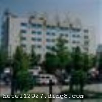������չ����Ϊ���Ǽ��������,λ�ڱ�����·��Ԫ�����ϲ�,���������й�����չ�����ĺͼ��ָ����ͳ��С�����ǰ���׶���������15����,��ͨ����������ӵ��70�ױ�׼�ͷ�,����յ�,24Сʱ����ˮ,�ͷ�΢�ͱ���,������ȫϵͳ��50�������߼����ǵ��ӽ�Ŀ��IDD�绰��E-mailͨѶ�����Թ������ִ�����ʩ�� ����Ϊ���ṩ�걸�Ĳ�������һ�����С���ʤ�͡������͡��ϵ»�����������Ǳ���Ψһ�ۡ���ʤ�͡����ϵ»����������һ��ı��ݡ��������С���Ұ�ҡ���������������۲�������� �����Ǳ���������չ�����κͽ���������������齱��ݡ�
��ʩ����������ʩ �����Ĵ���ζ������һ����������ϵ»���� 

�������� �����齫  

���ÿ� Visacard,ĵ����,���뿨,���ǿ�,����,̫ƽ��,������,���´￨,��ͨ��,������,JCBcard 

������ʩ С�����ң�������30������ 

