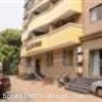 ��ҿ�ݾƵ꣨�Ϻ���һ���꣩λ�����������·�··�ڣ��Ƶ�������һ���Ȧ�������Ϻ��е�������ҽԺ���Ϻ��еڰ�����ҽԺ����10���ӣ�����չ���Ĳ���5���Ӽ��������Ϻ���վ����3���ӣ�����һ�����·վ1�ſڲ���10���Ӽ����Ƶꡣ�����ź��ߣ�����·վ1�ſڲ���15���ӿɵ��Ƶ꣬�ź��߿�ֱ���ɽ����ֹȣ���ѧ�ǡ������Ƶ꿪ҵʱ��2004��ף�¥��11�㣬�ͷ�����113�䣨�ף���
��ͨλ��
�Ƶ������ڷ����Ĺ���չ��ҵ����������һ���Ȧ���Ϻ���վ������Լ15���ӿɴ����1�����·վ������λ����Խ����ͨ������ - ���Ϻ�����չ���Ĳ���Լ5���ӣ� - �����Ϻ���վ2����������⳵Լ10���ӣ� - �����Ϻ�������3����������⳵Լ10���ӣ� - ��������㳡12����������⳵Լ25���ӣ� - �����Ϻ������������15����������⳵Լ30���ӣ� - ������̲15����������⳵Լ30���ӣ� - �����Ϻ��¹��ʲ�������18����������⳵Լ30���ӣ� - �����Ϻ��ֶ����ʻ���46����������⳵Լ55���ӣ� - �����Ϻ����Ź��ʻ���11.5����������⳵Լ25���ӣ� - �����Ϻ���վ14.5����������⳵Լ25���ӡ�


��ʩ����������ʩ ���ÿ�������������Լ35�ˡ� 

���ÿ� Visacard,ĵ����,���뿨,���ǿ�,����,̫ƽ��,������,���´￨,��ͨ��,������,JCBcard 

������ʩ �����ң�λ��1¥��������40�����ҡ� 

�Ƶ��ر���ʾ
�����Ѱ����Ƶ����ѣ��������Ƶ��������á�˰�ռ����˶���Ҫ��ķ��á� 
��ͨ���Ƶ����סʱ��Ϊ14��00�����ʱ��Ϊ����12��00������ǰ��ס���Ƴ���꣬�����������һ�����á� 
