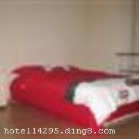 �Ƶ�ʽ��Ԣڹ���ˡ��ҵ���ܰ��Ƶ����衱���Ǿ���������ʿ���ھ�ס�������齵�����֮ѡ��������ʩ���������Ҿ���ȫ��ľ�ذ壬һ��һ��һ������ȫ���ʡ�24Сʱ��������ˮ�����ٵ��ݣ�¥�������п��ӶԽ������ܱ���ϵͳ����1.8��*2�׵ļӴ�˫�˴������1.2��*2�׵����ŵ��˴����䣨��䣩�ɹ�ѡ�񡣾Ƶ����׷����ṩ�������ߺ͸߼�������Ʒ��ԡ����ë�������ࡢ��ˢ����ֽ��רҵ�Ƶ걣�ඨ��ȫ����࣬���������ס�����������йش����ѾƵ깫Ԣλ���й�IT��ҵ���������ܱ߸����Ƽ�����΢�����¶��������롢���ˡ��������롢�������š����켯�š��й��������š����ڶ�֪����ҵ�ܲ�����ͨ���������ĺ��ߡ�ʮ���߻�ׯվԼ����Լ5���ӣ�60����������·�ݺύ�������������׷��棬���йء��йش幺��㳡�����ָ����С��������ӳǡ�E������ӳǡ�����ҽԺ��������Ժ�������ѧ��������ѧ���廪��ѧ���Ⱦ��ڲ��о���֮�ڡ����ξ������񳲡�ˮ�������ú�԰����ɽ��Բ��԰������������������Ԣ��ҵʱ��2009��10��16�գ�¥��20�㣬�ͷ�����30�䣨�ף���

