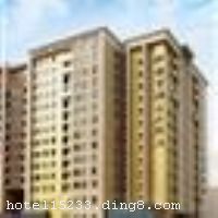 ���ڰ�����Ƶ�ش�����������������ѩ�ڴ����¡ƽ·���㴦���ۼ��Ź�Ԣ����԰���ڣ�������ʢ���������¼���Ͷ�ʽ��죬�Ƶ�λ��������ҵ�������������ش����ڽ������Ļ�Ϊ�߿Ƽ���ҵ԰������ʿ�����ӿƼ����Ż���԰������Ʒ��ز���˾��ƳǸ���סլ�����к����ز���˾�к��»�̨����סլ������⻪��˾��⻪�㳡�ȴ�˾����ҵ���Ƶ���ǰ��Ϊ��ҵ���У��ܱ��������г���������סլ���������֮ң����ͨ��Ϊ�������������ڰ�����Ƶ�ӵ�пͷ�196�䣨�ף���װ�޷��װ�޼�Լ���ڲ�����������ܰ���������ṩ24Сʱ��ˮ���յ������ӡ����������Ȼ�����ʩ�������ܵ��ķ���������ܡ��ҡ�����ܰ�����ʵ�ס�޻�������Լ�󷽵�װ�޷��������������������ѡ�񡣡����Ƶ꿪ҵʱ��2010��2�£��½�װ��ʱ��2011��7�£� �ֲ�װ�ޣ���¥��15�㣬��¥��3�㣬�ͷ�����196�䣨�ף���

��ʩ����������ʩ �������ṩ��ʽ������ͣ����� 

�������� �����齫������OK����������Ӿ�ء�̨��ɣ�ð�Ħ��SPA�������� 

���ÿ� Visacard,ĵ����,���ǿ�,����,̫ƽ��,������,���´￨ 

������ʩ �����ң�������1000�����ҡ� 
