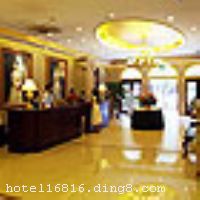 [���ⱸע]2011��11��25��-12��5���޵�����·���Ӹ�����·��ֻ�ܲ���5���ӵ��Ƶꡣ �Ƶ�ϵ�ɶ��׼Ҷ����׶ط��ľƵ꣬����Ʒλ���������Լ�����װ�������ŷ�޸��ŷ��ӵ�и���ͷ����׷������������С�汸����󷿼�ɴ�45ƽ�ס����пͷ����䱸������ԡ���������硢ֱ�ߵ绰�Լ����ߵ��ӡ�ͬʱ�����ֺ����׷�������DVD���ͻ��飬�ǲ�����ʿ��������֮���� �����Ƶ���2008��5�¿�ҵ��¥��9�㣬�ͷ�����135�䣨�ף�����ʩ�����
������ʩ	���ȲͰɣ�λ�ھƵ�4¥������ʱ��Ӧ��͡������Լ�����衣
��������	������
���ÿ�	ĵ����,���뿨,���ǿ�,����,̫ƽ��
������ʩ	�����ң�λ��4¥���������κ�16�����µ�Բ�����顢30�˵Ľ�ѧ�õػ������50�˵��ݲ������á�
�Ƶ��ر���ʾ
�����Ѱ����Ƶ����ѣ��������Ƶ��������á�˰�ռ����˶���Ҫ��ķ��á�
��ͨ���Ƶ����סʱ��Ϊ14��00�����ʱ��Ϊ����12��00������ǰ��ס���Ƴ���꣬�����������һ�����á�