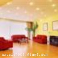 ����������Ȼ��Ȫ�ȼٴ����������С��㶫��԰��֮�ƵĻ����������أ��Ǹ��ص��ص���ҵ��Ŀ֮һ���ȼٴ������Ȫ�����Ρ��Ļ������顢���ز�������һ�壬��ԡ�ơ��������ȼ١���ʳ�����֡��˶��������Ϊ��ɫ�Ĵ��н�����Ȫ�ȼ�С�򡣡����缶�Ŀͼ�Χ�Ƶꡱ�������޺�����Ȼɽ����Ȫ����ũ����԰���Լ������Ļ���Ϣ�Ĺ��Ҽ��ġ�ũ�񻭲���ݡ����Ƕȼٴ��������ơ������ȼٴ彨�С���Ȫ�������Ǵ��͵�¶��ɽ����Ȫ��¶���ݳ�30����������ݳ�50������������Ƴء�ˮ�Ƴء���ɽ��ԡ����ת���ݳء��ɳء�̫��ɰԡ����ͯ�صȣ����ͼ�Χ�Ƶꡱ�������׹�����ȫ�Ŀ����������ļ�����������������ģ������������İ����У���������ƹ�����ҡ�̨���ҡ�ϴ�ŷ�����Ħ����ɣ�÷���SPA���������ĵȣ�����������İ��������ҡ�����KTV�������ưɡ����������齫���������ҵȣ����������Ƶꡱ��״Ԫɽ�߼��������ɳ�ɽ�߼�����������˽��ͥԺ��˽��ԡ�أ�������ɽ�����������ִ�ũ���֡���������ժ��������԰���㡢ũ�Ҽ�Ѽ��԰�����봺����Ұζ�տ���Ұ����Ұս����ũ��Ʒ���ؼҵȻ�� �����Ҽ�ũ�񻭲���ݡ��������罨�赼ʦ�����������ʣ����ڴ�ѧ��������о�Ժ�滮��ƣ������д���С�ͻ����Ҷ����ũ�񻭴����Һ��о��������Լ�200ƽ���׵�����չʾ���ȡ������ȼٴ���2009����б�����2009�����������ϲ���Ķȼ�ʤ�ء�������۲�Ʒ�Ƽ��ᡢ����̨�͸���ý�屨ֽ���б���������һ���ù����ο;�����Ȼ�����������á������ȼٴ忪ҵʱ��2009��5��1�գ���¥��3�㣬��¥��3�㣬�ͷ�����449�䣨�ף���

