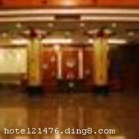 ��Դ��Ϫ��Ƶ�λ����Դ�س����Ӵ�����ͷ����һ����ɫ���������;Ƶꡣ�Ƶ����к�����䡢���˼�Ȳ�ͬ���͵Ŀͷ�������װ�μ�����ɫ������������ɽˮ�Ļ����ִ�������ϵ����쾡�¡�����������ʵ������ľ�������豹��棬Ʒζ˼Դ��������ʩ	�в��������ðɡ���ʱ�Ͳͷ���
��������	�����ҡ���ԡ
���ÿ�	ĵ����,���뿨,���ǿ�,����,̫ƽ��
