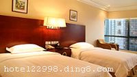 �������ӵ��Ƶ�λ����������������ҵ���ġ�����ű�CBD�ĺ��ģ��ܱ�500�������д����ۺϹ�������7�ң�����������ǡ���ҽ����Ժ������ưɽ֡�����ӰԺ��������׻���Ҳ�����С� �������ӵ��Ƶ�ӵ�и���ͷ���ÿ�䶼����������Ʋ��ã����Ƶ�������ʩ�����ٹ۹���ݡ��������硢������ӡ���Ӧ�Ӵ�ʽ������ȫ��ع۾�����¥�ȫϵͳ����Ұ���ܰ˽�ܡ� ������ͼ���в���λ�ھƵ궥��27-31¥������33�仪����ŵĸ��Ͱ�����һ���вʹ����Լ�һ��๦���������������̷�Ϲٸ��ˡ����ˡ����������ϵ�ľ�����ϣ��������˺����������޹���������7��İ��׶���������ӵ����������ġ�ˮ���ݡ���ʱ�����ŵĲ�����֣�ҡҷ����⣬Ӫ���Ũ�ҵ������ٿ˷�Χ���Ǿٰ����patty������֮�ء� �����Ƶ꿪ҵʱ��1998�꣬�½�װ��ʱ��2007��11�£�¥��31�㣬�ͷ�����229�䣨�ף���
��ʩ�����
������ʩ	��ͼ���в�����λ��27¥����Ӫ���ˡ����ˡ�̷�Ҳˣ� ���׶�����������λ��7¥��
��������	�����齫
���ÿ�	Visacard,ĵ����,���뿨,���ǿ�,����,̫ƽ��,���´￨,��ͨ��,������,JCBcard
������ʩ	1�Ż����ң�����ʽ������50-70�ˣ� 2�Ż����ң�����ʽ������20-30�ˡ�
�Ƶ��ر���ʾ
�����Ѱ����Ƶ����ѣ��������Ƶ��������á�˰�ռ����˶���Ҫ��ķ��á�
��ͨ���Ƶ����סʱ��Ϊ14��00�����ʱ��Ϊ����12��00������ǰ��ס���Ƴ���꣬�����������һ�����á�