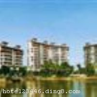 ����ǧ����ȼپƵ������ŵز�����Ͷ�����޹�˾�˽���ռ�����778Ķ���ܽ������28��ƽ���ף��Ƶ��Ǹ���Ŀ����ɲ��֡��Ƶ�ش���Ȫ�������뺣�ڣ��벩��������̳���û�ַ��һˮ֮�������۶��أ�������̬������á���ɫ׳�������̲�������뺣�ڣ�����������Զ����� ��������ǧ����ȼپƵ������жȼ١���������Ϊ���ģ����������ں������ȼ����ʽ��Ϊ�������и߲Ƹ��ײ���ʿӪ��һ�����жȼ١�����������������Ȥ���ں��ȼٹ�������ռ䡣�Ƶ�ӵ�пͷ����׷���268�䣨�ף��������44-88�O���ȣ�װ����أ�����������飬���пͷ����йۺ��ۺ���̨�����г���������ϴ�·����������С��䱸��ȫ�Ĳ;߳��ߵ���ʩ���ñ��͸о����һ���ķ��㡣 �����Ƶ��������ʩ�豸��ȫ���Ǳ�������Ǣ̸���ٰ�����������볡����ƹ��������������ë�򡢸߶�����ȣ��ḻ��ʵĿ����ñ��;������յ�ÿһ�죻�齫�����塢Χ�塢�˿ˡ������ҵȣ��ñ��͵�������˶�ʣ����ð�Ϊ�����ṩ�����ز������ȼ�������Ʒ���в���Ϊ�����ṩ������ʳ���ȣ��ͷ�������̨��������԰�־��ۣ����������ȵ����飻¶��Ӿ�ء���Ȫ��Ѥ����ʵĺ���ҹɫ���ñ��;�����������������ǧ����ȼپƵ��Ǳ������ζȼ١���������������֮�ء� �����Ƶ꿪ҵʱ��2010��3��10�գ�2011��3�¾ֲ�װ�ޣ�ǽ��ˢ�ᡢ�ͷ����õ����裬��¥��11�㣬��¥��10�㣬�ͷ�����268�䣨�ף�����ʩ�����
������ʩ	�в�������ͬʱ����200���˾Ͳͣ���Ӫ���ϱ��زˡ�
��������	�����齫��¶����Ȫ��������Ӿ�ء�����̨������߶��򡢽������������ҡ�3D��ͥӰԺ ����ѹۿ������� 18:30��ʼ ��������24��00
���ÿ�	ĵ����,���뿨,���ǿ�,����,̫ƽ��,������
������ʩ	�����ң�������100�ˣ�����ʽ����20-50�ˣ���̸ʽ������ʩ�豸��ȫ��
�Ƶ��ر���ʾ
�����Ѱ����Ƶ����ѣ��������Ƶ��������á�˰�ռ����˶���Ҫ��ķ��á�
��ͨ���Ƶ����סʱ��Ϊ14��00�����ʱ��Ϊ����12��00������ǰ��ס���Ƴ���꣬�����������һ�����á�