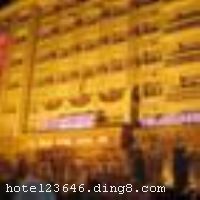 �������ðۿͼ�ͥ��Ԣ�����ֵ꣩��λ�ڵ�������Ȧ����λ�õĸߵ���Ԣ��¥�¼������ֹ���㳡������һ�١������ǹ㳡�������֡����빫԰���ڡ���Ԣ�ͷ���ȫ��Һ�����ӡ���Ʒ�����Ҿߡ�����յ�����ѿ���ʹ�á����ϴ����Ʒ�������ñ��������֮ͣѡ�� ������Ԣ��ҵʱ��2007��01��08�գ��½�װ��ʱ��2009��10��01�գ�¥��28�㣬�ͷ�����30�䣨�ף�����Ԣ�ش�������������ֵĽ��㴦�������빫԰�������ּ�������͹����������ڡ� ��ǰ����Ԣ������Ԣ�ش�������������ֵĽ��㴦�������빫԰�������ּ�������͹����������ڡ� ��ʩ�����
������ʩ	�޲���
������ʩ	�޻�����
�Ƶ��ر���ʾ
�����Ѱ����Ƶ����ѣ��������Ƶ��������á�˰�ռ����˶���Ҫ��ķ��á�
��ͨ���Ƶ����סʱ��Ϊ14��00�����ʱ��Ϊ����12��00������ǰ��ס���Ƴ���꣬�����������һ�����á�