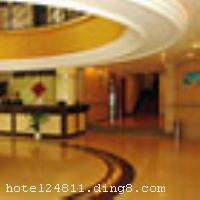 ��ݵķ���,�����Ľ�ͨ,���ʵĻ���,�Żݵļ�λ.��ʩ�����
������ʩ	�Ƶ������������ṩ��ͺͼ򵥵��С����ͣ��ɹ�100��ͬʱ�Ͳ͡�
������ʩ	�Ƶ�����ҿɽӴ�30��200�˵Ļ��顣
�Ƶ��ر���ʾ
�����Ѱ����Ƶ����ѣ��������Ƶ��������á�˰�ռ����˶���Ҫ��ķ��á�
��ͨ���Ƶ����סʱ��Ϊ14��00�����ʱ��Ϊ����12��00������ǰ��ס���Ƴ���꣬�����������һ�����á�