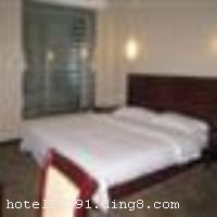�ϴ��Ӻ�ҵ��Ƶ��������������֣���Ұ��ɳ�����ϴ��ӣ����Բ������ͷ�������Ϊ���Ķ๦�����������;Ƶ꣬�豸��ȫ���ٺ����̣������ͳ���Ϧ�ɹ����䣬�����ĺ�ˮ��ר���ĺ�̲�����ļ�Ϊ���ʹ���˿˿������ �����Ƶ�����ʽ����ޣ�����๦�ܻ����Ҽ���׼�䱸��������С�����ң�������200�ˣ�25��������Ĳ����ż䣬������40ϯ�Ļ���������Ƶ껹���������齫�Ҽ����￧�����д���������æµ֮�࣬Ϊ����ȫ����������Ǣ̸������������������ʳ������֮���� �����Ƶ꿪ҵʱ��2010��5��25�գ���¥��13�㣬��¥��3�㣬�ͷ�����139�䣨�ף�����ʩ�����
������ʩ	���������ͬʱ����300���˾Ͳͣ���Ӫ��ζ���ʲ˼�������ɫ��ϵ������25������ż䣬װ�޷�����졣
��������	�����齫��
���ÿ�	ĵ����,���뿨,���ǿ�,����,̫ƽ��
������ʩ	С�����ң�������60�ˣ����������� �๦�ܻ����ң�������200�ˣ�����ʽ����װ�޺�����������ȫ��
�Ƶ��ر���ʾ
�����Ѱ����Ƶ����ѣ��������Ƶ��������á�˰�ռ����˶���Ҫ��ķ��á�
��ͨ���Ƶ����סʱ��Ϊ14��00�����ʱ��Ϊ����12��00������ǰ��ס���Ƴ���꣬�����������һ�����á�