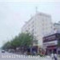 ����֮�ǣ��Ϸʻ��ݴ���꣩λ�ںϷ��л��ݴ������һ��·�Ľ���ڣ��ڽ�����ʡ���������з���������������ͷ羰Ѥ���İ��ӹ�԰���ϱ߿�ֱ��Ϸ���ڻ����Ͱ��ӹ�ҵ԰�����ܱ�������·��Ϻ��ʳ�֡�������KTV�����������ֻ����ȴ��͵����ֳ���������λ����Խ����ͨ�������Ƶ�ӵ�и��෿�ͣ���������ʩ��ȫ���䱸�в������Ǳ����������ε���������� �����Ƶ꿪ҵʱ��2011��9�£�¥��7�㣬�ͷ�����82�䣨�ף�����ʩ�����
������ʩ	�в���
���ÿ�	ĵ����,���뿨,���ǿ�,����,̫ƽ��,������
�Ƶ��ر���ʾ
�����Ѱ����Ƶ����ѣ��������Ƶ��������á�˰�ռ����˶���Ҫ��ķ��á�
��ͨ���Ƶ����סʱ��Ϊ14��00�����ʱ��Ϊ����12��00������ǰ��ס���Ƴ���꣬�����������һ�����á�