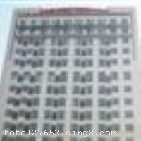 Ī̩168��ʯ��ׯ�°ٹ㳡�꣩λ������������·������ֽ��ڴ����ܱ����°ٹ㳡�������������ĵȴ����̳�������̫�͵��ӳǡ��ø�����ǵȵ����̳ǣ�����ǰ��ʯ��ׯ��վ��λ����Խ�����С�����ʮ�ֱ������Ƶ�ӵ������˫����������󴲷���˫�������󴲷��ȶ��ַ��ͣ�������ʩ��ȫ��������ܰ����������ʿ�������֮ͣ���� �����Ƶ꿪ҵʱ��2010��11��12�գ�¥��16�㣬�ͷ�����203�䣨�ף�����ʩ�����
������ʩ	����С������ʱֻ�ṩ��͡�
��������	��
���ÿ�	ĵ����,���뿨,���ǿ�,����,̫ƽ��
������ʩ	��
�Ƶ��ر���ʾ
�����Ѱ����Ƶ����ѣ��������Ƶ��������á�˰�ռ����˶���Ҫ��ķ��á�
��ͨ���Ƶ����סʱ��Ϊ14��00�����ʱ��Ϊ����12��00������ǰ��ס���Ƴ���꣬�����������һ�����á�