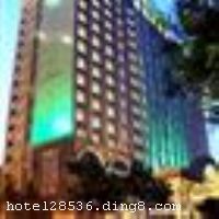 �Ƶ�ſ�
�������ܱ߸�У�Ƽ� ����λ�õ������ ����������ɼ���վƵ���һ�ҹ��ʸߵ������;Ƶ꣬����λ����Խ��λ�ں���������ڣ���������ڵ���վ���ڽ��廪��ѧ��������ҵ��ѧ������������ѧ����У�Ƽ�������ϢŨ�������ⱱ������йش塢�ϵؿƼ�԰������΢����IBM�����롢�ȸ衢��ʢ���ӵ��й��ܲ��������ܱ�Χ�ƣ����м��䷽�㡣 ���������ʿͷ������з��ɡ�������ʩ���� ����������ɼ���վƵ�Ŀͷ�������37Ӣ��Һ�����ӣ�����Ƶ�������Ի��İ칫�����Լ����ٻ������ӿڡ��Ƶ���������Ľ��ȳ���Э���������еĴ�ӡ�����桢��ӡ���ʼ���IT����������Թ���������Ƶ�ӵ�ж�������ص����ռ䣬�������ɵĵ������������С���ȵĻ�������Ҳ�Ǿ��л��顢��ѵ�γ̡����硢���ֻἰ���ۻ�����볡�������ú������ŵ���������ң�������10��300λ���͡�������ǧ�������ûʵĵ����������������300λ���͡������Ƕ��»��飬��ܰ�������д��ƻ����ʢ��Ļ��񣬱�����ɼ���վƵ궼��������͵Ļ���� �����Ƶ�������෱�ࣺ��˴�Է�в�����Ʒζ���մ�ʦ�Ĵ����������������ȫ��Ӫҵ���ļ�ζ������, ������ӡ�ȳ�ʦ������������ӡ�Ȳ͎غ�24Сʱ�ͷ��ڶ��ͷ������ζ���ȡ������Լ��β�ȥ���������������伦β�ƣ�������Ͼʱ�⾡�����ֵϰɺ��˶��ɡ���ʱ��ؿ�ǰ���������Ľ�������Ӿ���������Ļ�������������ӵ��������Ӿ�أ�ɣ�÷������������䱸���ڽ������ġ� �����Ƶ꿪ҵʱ��2011��6�£�¥��17�㣬�ͷ�����292�䣨�ף�����ʩ�����
������ʩ	�ļ�ζ���������Ƶ�ȫ���Ʋ���������������ʳ������������ӡ�Ȳ˼���ɫ��¯�տ��� ��Է�в��������в�����Ϊ���Լ���ʦ���Ƽ���ɫ�ײͣ� ������ӡ�ȷ�ζ�������������ϴ��䡢���ַ�ζ���ȴ�ͳ�����ڵ�ӡ�ȷ�ζ��ϵ�� ���ɴ��ðɣ�����ʱ�з�Χ�ľۻ᳡�����ṩ��ʽ��ζ�ļ�β�ƣ����ϣ��ڸд����ĸ��������������ƵĿ��ȺͲ衣
��������	̨�򡢽�������������Ӿ�ء�ɣ�÷� ��V-Bar�˶��ư�
���ÿ�	Visacard,ĵ����,���뿨,���ǿ�,����,̫ƽ��,������,���´￨,��ͨ��,������,JCBcard
������ʩ	����ʽ�������������ʽԼ200�ˣ��糡ʽԼ300�ˣ����ɷָ��������������ÿ�������������Լ240�ˣ� ���»����ң�������Լ13��30�ˣ� �๦������������Լ15-30�ˣ� ��������ң�������Լ10�ˣ� �๦�����䱸������ʩ�����߿���������ӻ���ϵͳ�����䱸һ֧רҵ�Ļ��������ŶӼ���������š���Ϊ�����ṩ������ר��һվʽ����
�Ƶ��ر���ʾ
�����Ѱ����Ƶ����ѣ��������Ƶ��������á�˰�ռ����˶���Ҫ��ķ��á�
��ͨ���Ƶ����סʱ��Ϊ14��00�����ʱ��Ϊ����12��00������ǰ��ס���Ƴ���꣬�����������һ�����á�