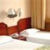 �Ƶ�ſ�
����������������λ������������֮�䣬���ٱ�������վ���������²���ݡ��л�����̳���������̨��ȥ������������������İ���ݡ���������ƥ������ݡ���̨������ʮ�ֱ����������ܱ����ڶ���������·������λ����Խ�� �������ݸ�����Ӫ��һ��ȫ�µ��ִ����ʽ���Ǳ��ͳ������ⷽ��İ칫�ң�Ҳ�Ǳ�����;��������ܰ�ļҡ���Լ����Ʒ�񣬾���ʵ�ݵļ۸񣬸����ʹ���ȫ�±������ܡ����ʵķ����ñ��������г̸������ɱ�ݡ����ݵ��ں������ɣ���ʩ�豸��ȫ�������׷�����׼�䡢�󴲷������Է��ȡ����������ж��������䡢�յ������ӡ��绰�豸������ṩ����������24Сʱ�ṩ��ˮ����һ�Ҽ��ͷ���������һ���������ݡ� �����Ƶ꿪ҵʱ��2008�꣬¥��7�㣬�ͷ�����100�䣨�ף�����ʩ�����
��������	�����齫
���ÿ�	ĵ����,���뿨,���ǿ�,����,̫ƽ��,������
�Ƶ��ر���ʾ
�����Ѱ����Ƶ����ѣ��������Ƶ��������á�˰�ռ����˶���Ҫ��ķ��á�
��ͨ���Ƶ����סʱ��Ϊ14��00�����ʱ��Ϊ����12��00������ǰ��ס���Ƴ���꣬�����������һ�����á�