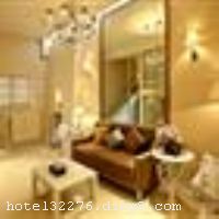 �����������վƵ����������Ƶ������˾���µ�һ�Ұ����Ǳ�׼����ļ��������ͷ���������һ��Ĺ�Ԣʽ�Ƶꡣ�Ƶ���2011��4��11�տ�ҵ�������縺�š�Ϊÿһλ�ͻ��ṩ��Ϊ�����ܵ��ĳ�ֵ���񡱵�ʹ�������С����ľ�Ӫ�����⹲�����ľ�Ӫ���ȫ��λ������ṩ���ʷ��� �������վƵ�ش������������ζȼ���������ϵ�Ԫ��ɽ�ϣ�����λ�õ��������ӵԪ��ɽ�������������������������������ӾƵ경��������ֻ��3���ӣ������������ߣ��������ܴ���Ȼ�������ǵ���Ȼ���ɣ��Ƶ�ͷ�װ�޷����Ƴ����ƽ���֣������˸�ʽ�ṹ��¥�����ң�¥�¿�������������Ϣ��ʱ�򲻱����ţ�ÿ�����䶼����С�����������������³���Ʒ���ʻ�ʣ�������˺����ѣ����������Ҳ�ܸ��ܵ��ҵ���ܰ�����仹���ж�����̨�������ḧ��Ϧ�����£�����������������еĵ㾦֮�ʣ� ��������������88����ܰ�ͷ���100��ƽ�׵Ľ������ģ�100�����λ���������Լ�9��װ�޺�����������������ҵ���ů����ʩ�����
������ʩ	�Ƶ�ӵ�����п��Ȱɡ��ŵ�������Լ��ߵ�����ʽ���䡣
��������	�����齫��������
���ÿ�	Visacard,ĵ����,���뿨,���ǿ�,����,���´￨,JCBcard
�Ƶ��ر���ʾ
�����Ѱ����Ƶ����ѣ��������Ƶ��������á�˰�ռ����˶���Ҫ��ķ��á�
��ͨ���Ƶ����סʱ��Ϊ14��00�����ʱ��Ϊ����12��00������ǰ��ס���Ƴ���꣬�����������һ�����á�