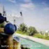 ���ײ�̫���Ǳ���һ������ŷ���������Ķȼ�hotel����������uniseda��˾���й���̫���߻�������֮������1999����ɡ�36�����䡢36���羰�ߣ��ռ�������������ƽ����������������������ǻۼ���̨�����ǵ�������ײ�̫���Ǳ������Ǳ����Ź����Ÿ�λ��������ʩ�����
������ʩ	�в��� ������ ������ �ư� �ͷ��Ͳͷ��� ���� �տ�
��������	��˹������ ����OK�� ������ ������
���ÿ�	Visacard,ĵ����,���뿨,���ǿ�,����,̫ƽ��,���´￨,��ͨ��,������,JCBcard
������ʩ	������ҿ�����80�� �л����ҿ�����50�� С�����ҿ�����10��
�Ƶ��ر���ʾ
�����Ѱ����Ƶ����ѣ��������Ƶ��������á�˰�ռ����˶���Ҫ��ķ��á�
��ͨ���Ƶ����סʱ��Ϊ14��00�����ʱ��Ϊ����12��00������ǰ��ס���Ƴ���꣬�����������һ�����á�