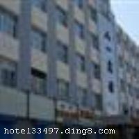 ���������һ����2010��10�·���װ��ҵ���ɲ��Ӿ����Ľ�װ�޶��ɡ�ӵ�б�׼�䡢�׷����󴲷����ռ�Ȱ�ʮ��䣬����λ����������й����Ļ����Ļ����й㳡���棬���ھ�����������˾����������Ļ��������ܹ��ᡢ�м��Ժ���н����֡���һ�׶�԰������ʮ����ѧ������̨���������׳��������������ж�����С��ʾ֡�ҽԺ�����͹����һ���������ڶ�������������������ҵ���������н���ʮ����·�̣��ܱ߽�ͨ��ݣ���װ�������ţ���ʩ��ȫ����ܰ���ʣ���Ϸ��񣬱�����顣 �������ݿ�ҵʱ��2010��10��01�գ���¥��5�㣬�ͷ�����70�䣨�ף�����ʩ�����
������ʩ	��ʽ��������������150�ˣ�����5��������
���ÿ�	ĵ����,���뿨,���ǿ�,����,̫ƽ��,������
�Ƶ��ر���ʾ
�����Ѱ����Ƶ����ѣ��������Ƶ��������á�˰�ռ����˶���Ҫ��ķ��á�
��ͨ���Ƶ����סʱ��Ϊ14��00�����ʱ��Ϊ����12��00������ǰ��ס���Ƴ���꣬�����������һ�����á�