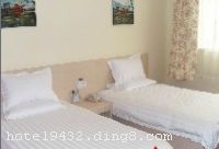 �Ͼ���ͥ�Ƶ��������½ֿڻ����ֵ꣩���������Ͼ��������½ֿ���ҵ���ϲ����������������·���洦��������������ɽ��羰��,������ͳ���� 1912�ưɽ������齭·����һ���֣������������ػ��ӷ������Ͼ���ͥ�Ƶ��������½ֿڻ����ֵ꣩�ܱ��������С����������������ʩһӦ��ȫ���Ƶ��ڽ�����һ�����½ֿ�վ���Ÿ�԰վ����ֱ���վ���������Ϳ���վֻ��ʮ���ӳ��̡���ӭס���Ͼ���ͥ�Ƶ��������½ֿڻ����ֵ꣩��<����> 
��ҵʱ�䣺2009 
�� ҵ �����½ֿڵ����������ģ� 
�� �� ���������� 
�Ƶ��ַ��������29�� 
��ͨ��ѯ�����������ģ������0.1 �����վ�������8 ��������������15 
������ʩ����������ʩ 
������ʩ���ͣ���� ǰ̨���չ� ϴ�·��� �����ŷ��� �Զ�ȡ��� 
�������� 
֧�ֿ�����ڷ��������� ���´Master�� ��ʿ��VISA�� ��ͨ��AMEX�� JCB�� 
��ָͨ�Ͼ��������ģ������0.1 �����վ�������8 ��������������15 

