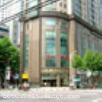 �Ͼ�����Ƶ꣨����ֺ����Ԣ�꣩�����ڵ���ֽ��������棬������Ĺ�Ԣ��¥��������ɽ·���齭·�����ɵ��������Ͼ���ѧ�����ж��ϴ�ѧ��������¥�㳡�ͼ����£������½ֿڣ���¥ҽԺ���ж�ͯҽԺ�����󷢳��з������ԡ����������ڵ�����ֻ�һ����ʱ������Ϊ���������������������ʱ�е�һ�������ֻ��羰�ߡ��ͷ�����³�����������Ի���ʩһ��������Ŀ������
��ʩ��������ÿ� ĵ����,���뿨,���ǿ�,����,̫ƽ��,������ 

